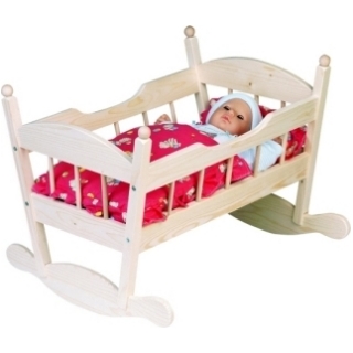 Детская игрушка-кроватка из дерева